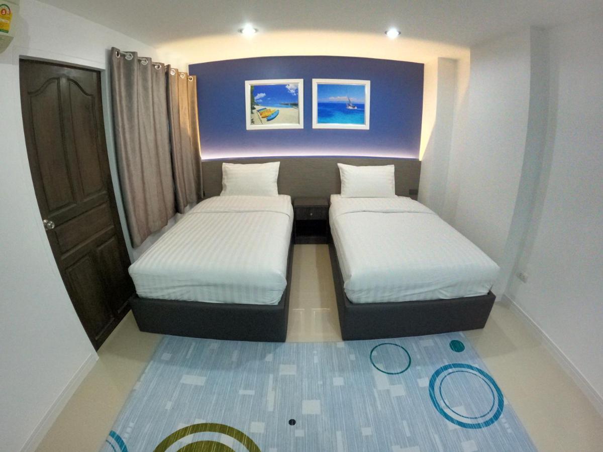 Poonsuk Place Hotel Бангкок Экстерьер фото