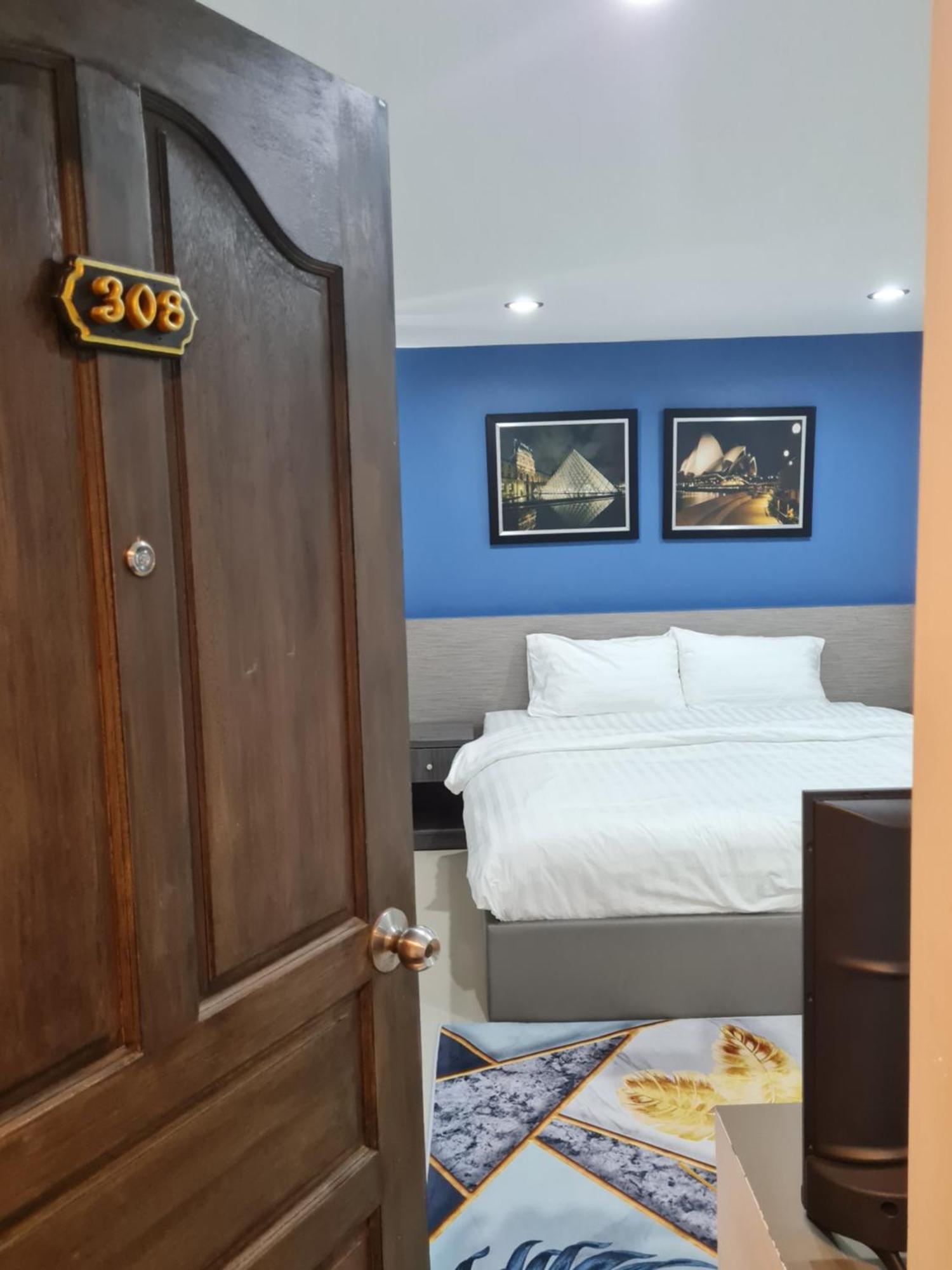 Poonsuk Place Hotel Бангкок Экстерьер фото